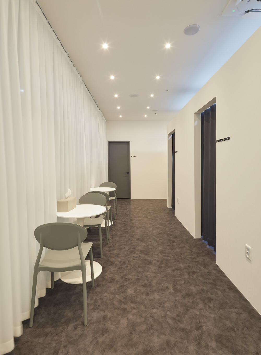 20 平米高级舒适家居店设计-11