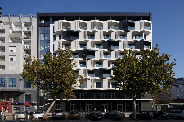 诺维萨德解放大道某商住建筑丨Lazar Kuzmanov-29