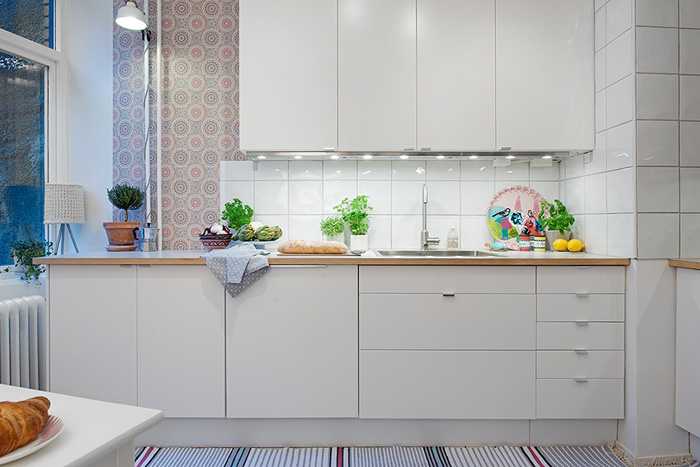 瑞典城市公寓的印花墙纸设计-16