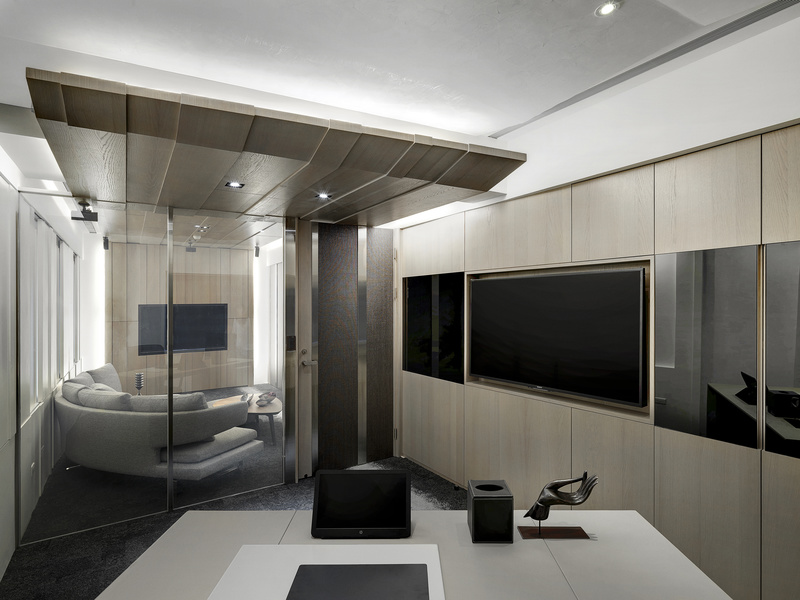 繁华都市中的高质感办公空间-18