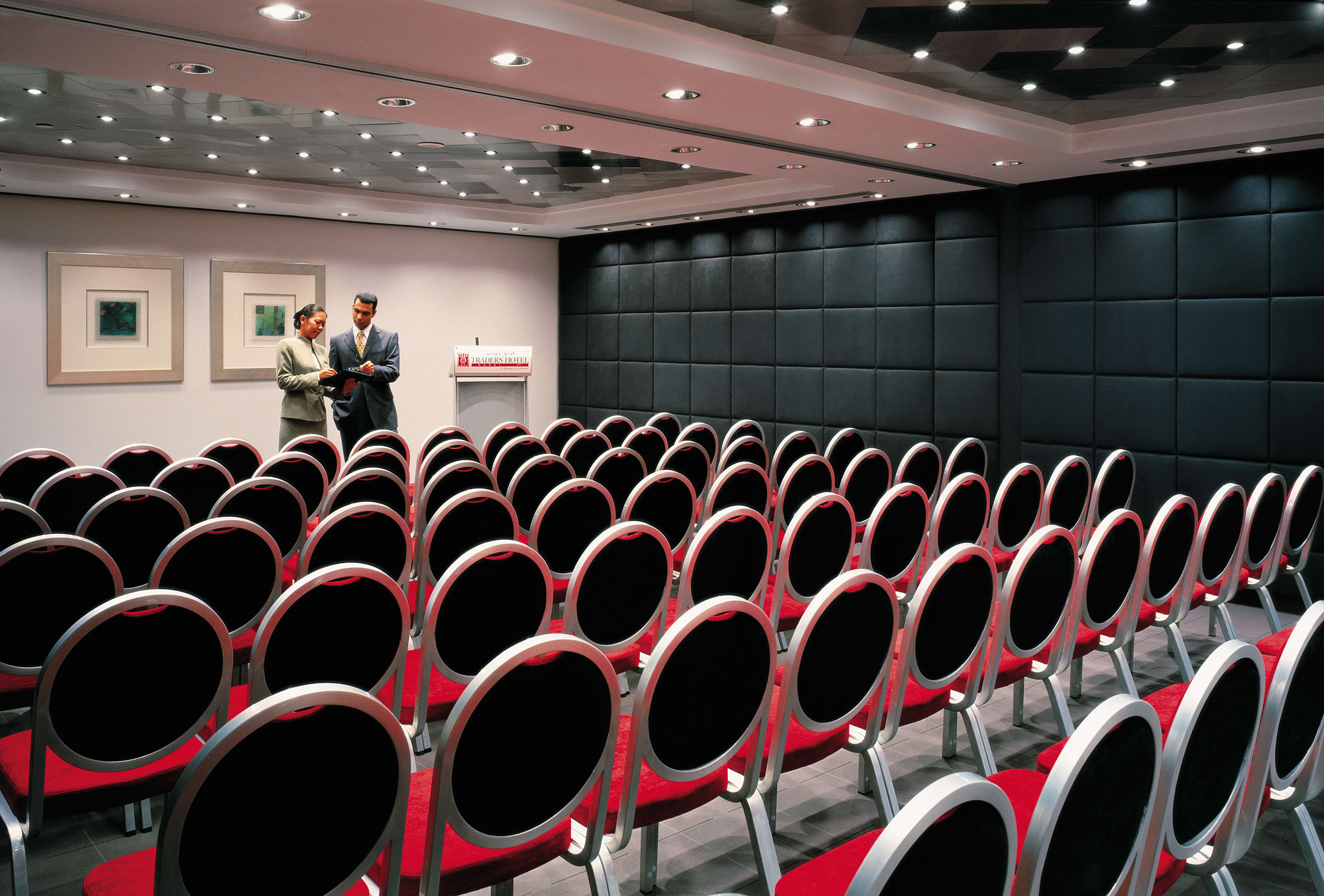 迪拜Traders Hotel, Dubai   230M-0