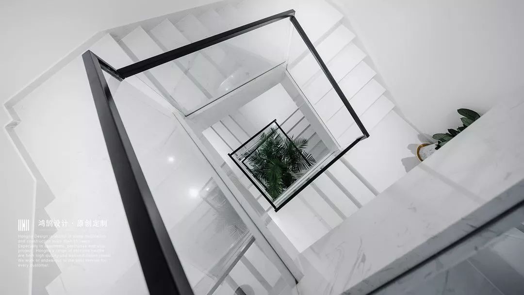 "素颜"美肌,简约空间里的自信张力——My.MAKE UP 美容旗舰店设计-17