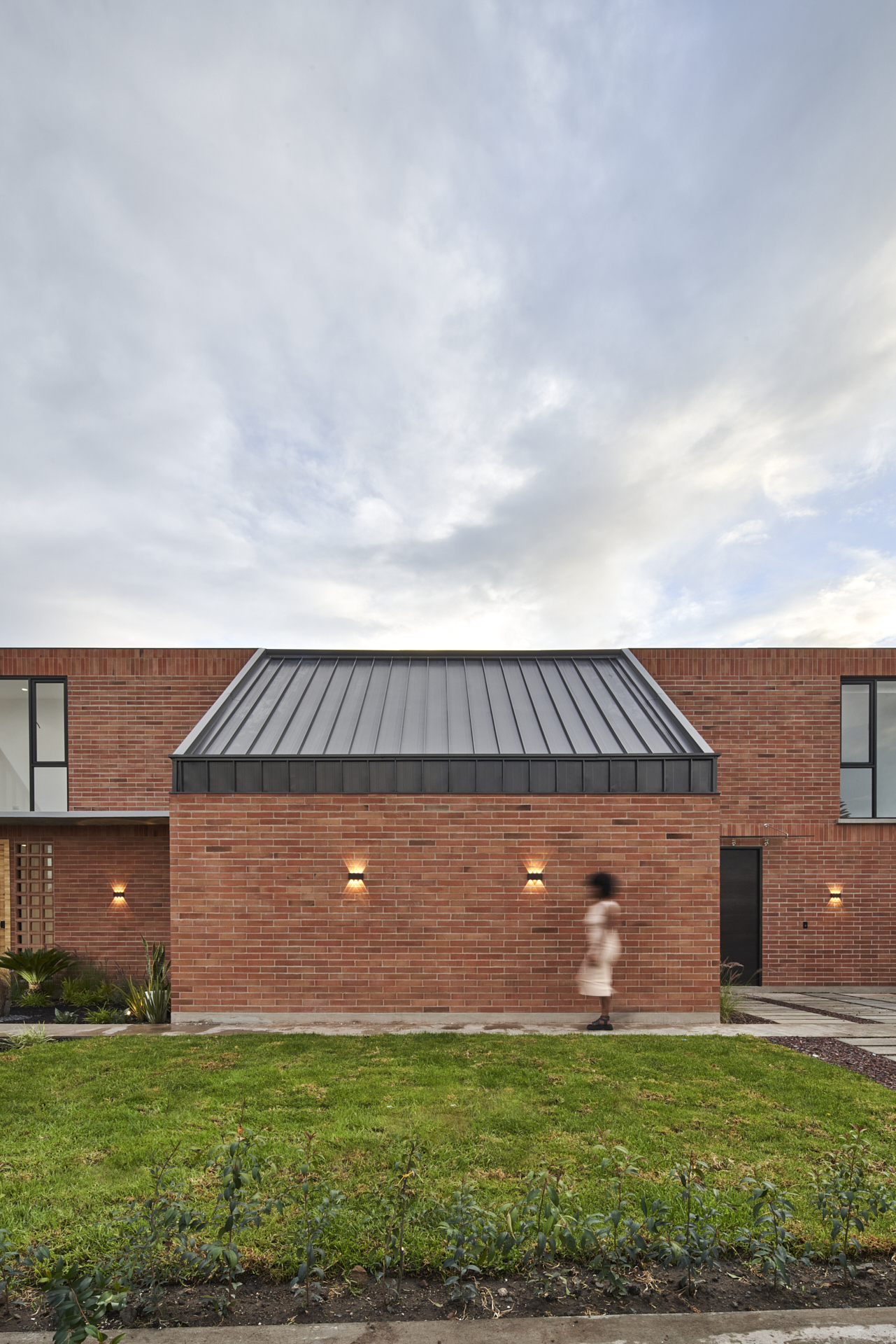 花园之间的房子丨TEC Taller EC-19