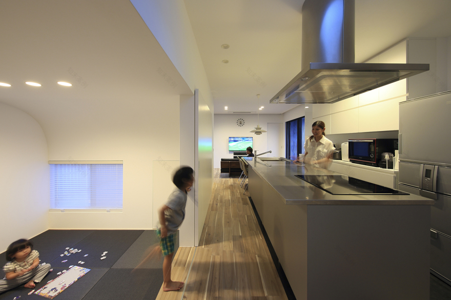 2016 年建成的 House-AKRK 住宅设计-10