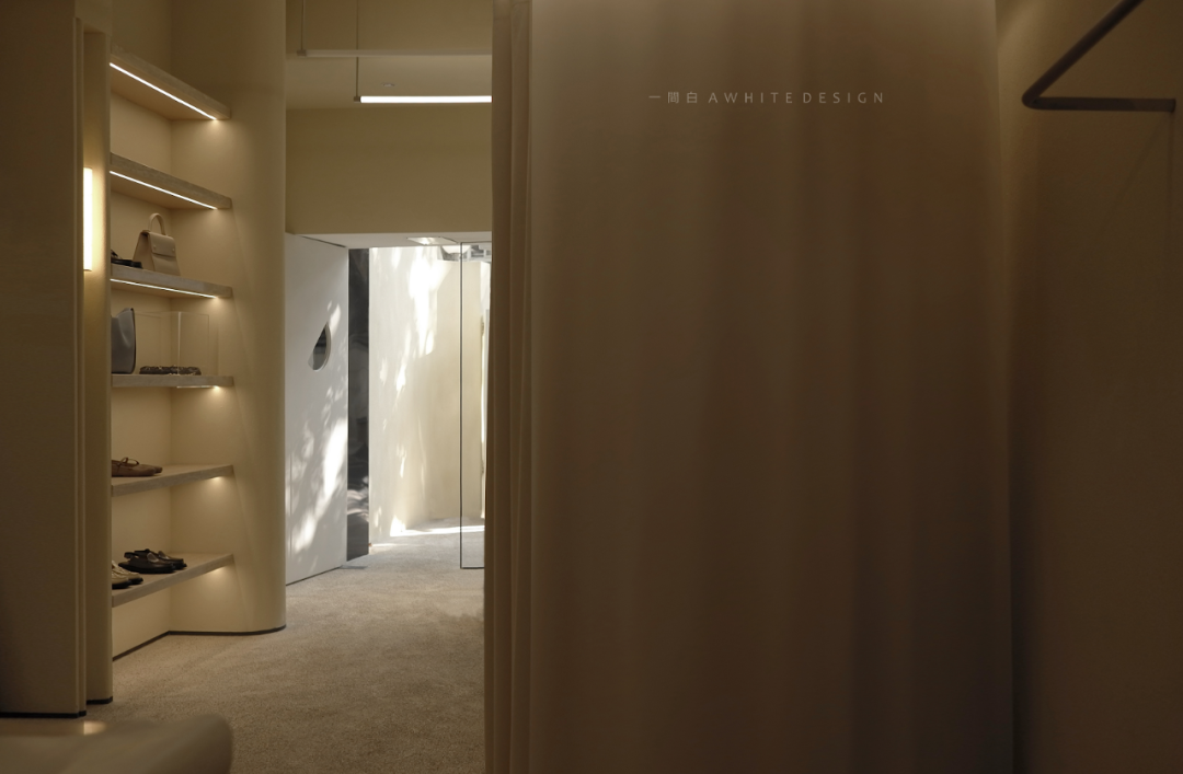 LA LUCE 买手店 · 梧桐树下的光影艺术与手工皮具的完美结合丨中国上海丨一間白-28