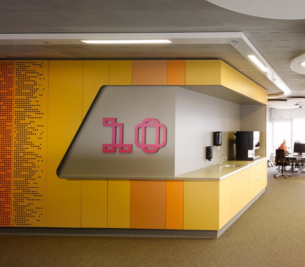 荷兰 Utrecht 教育执行机构办公空间设计-9