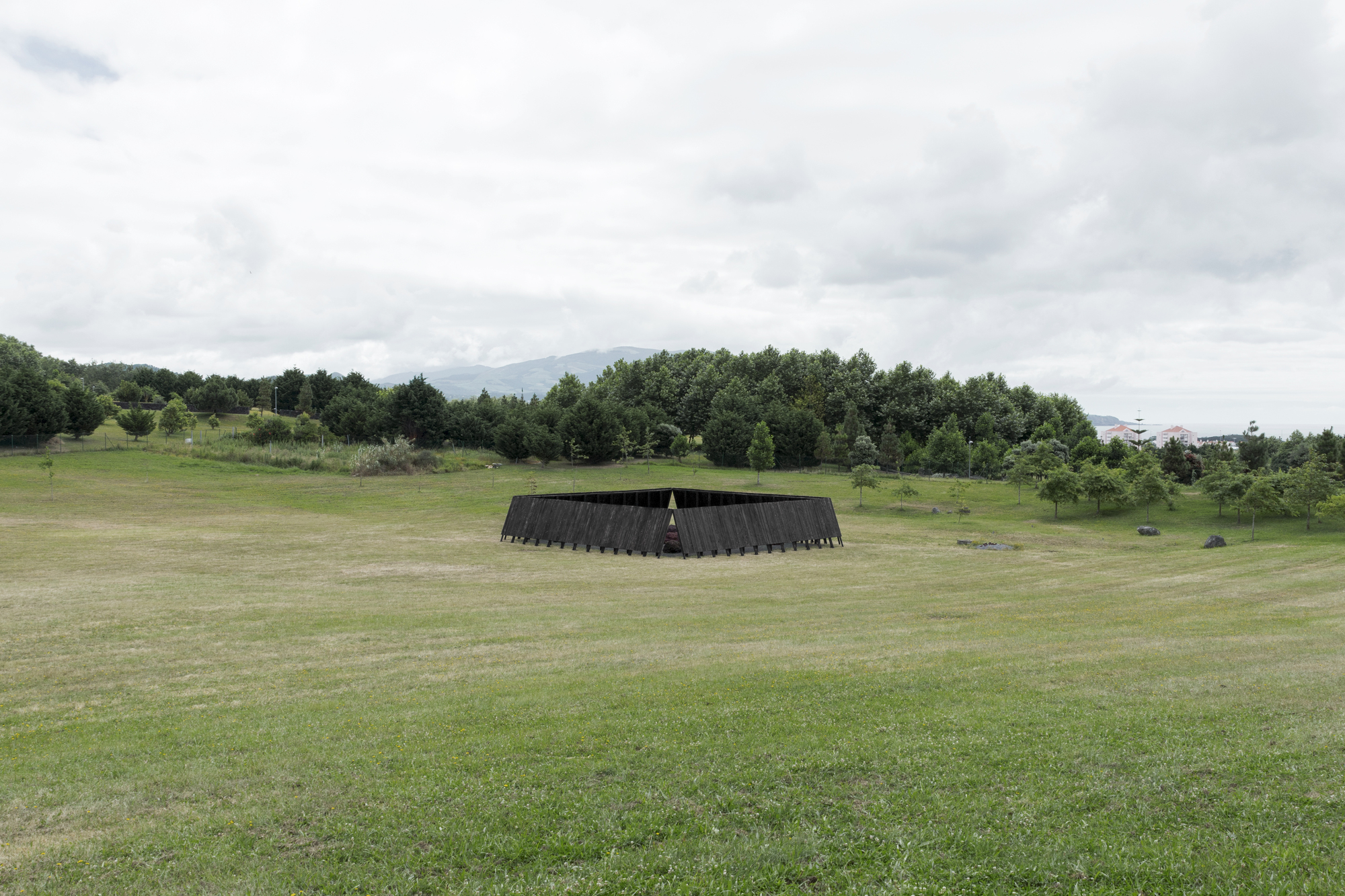 Inbetween Pavilion / Pontoatelier-26