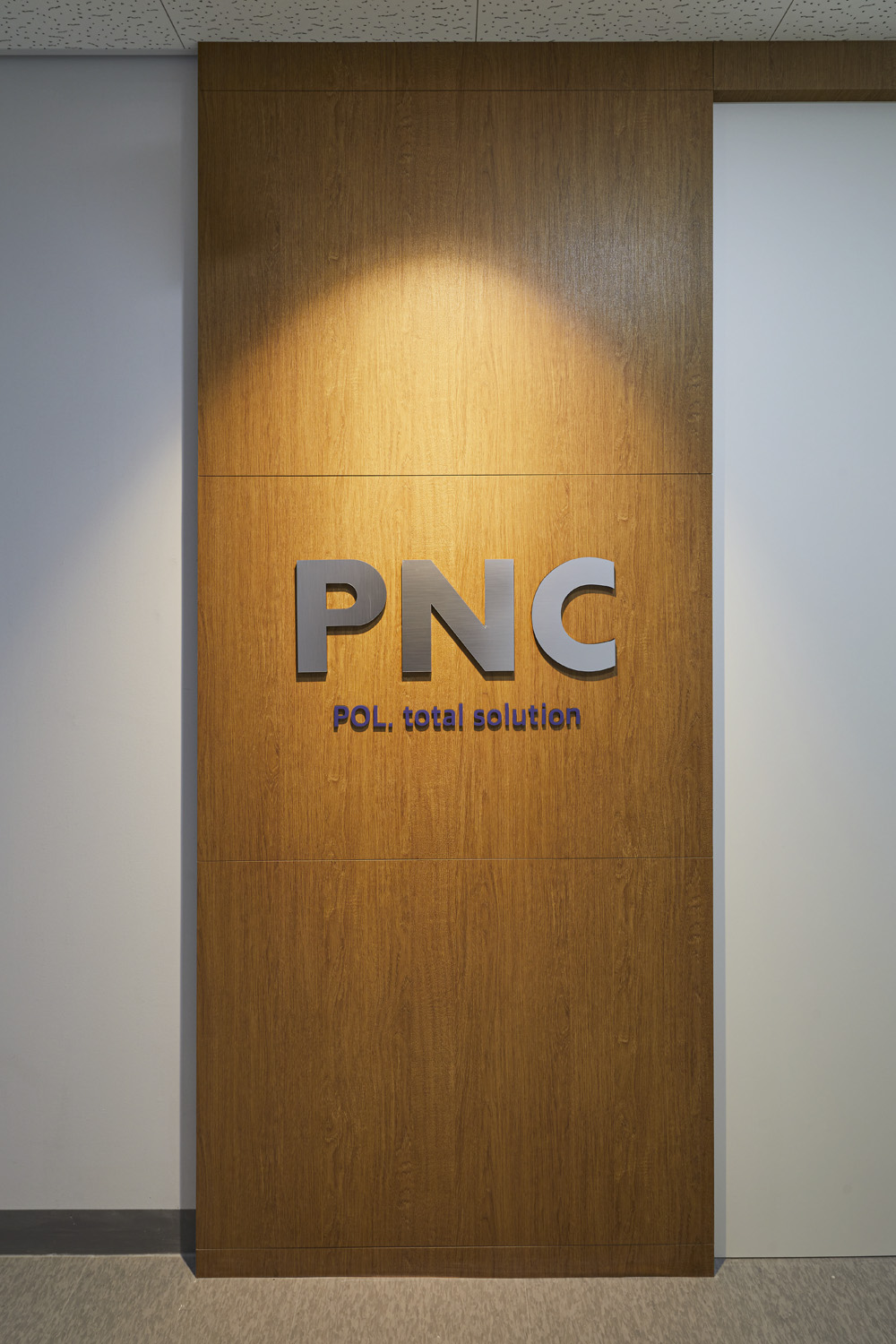 现代简约 30 坪办公空间设计-15