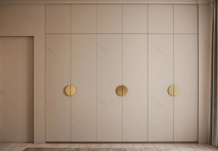 85㎡现代轻奢三居室设计丨Alexander Bocharov-16