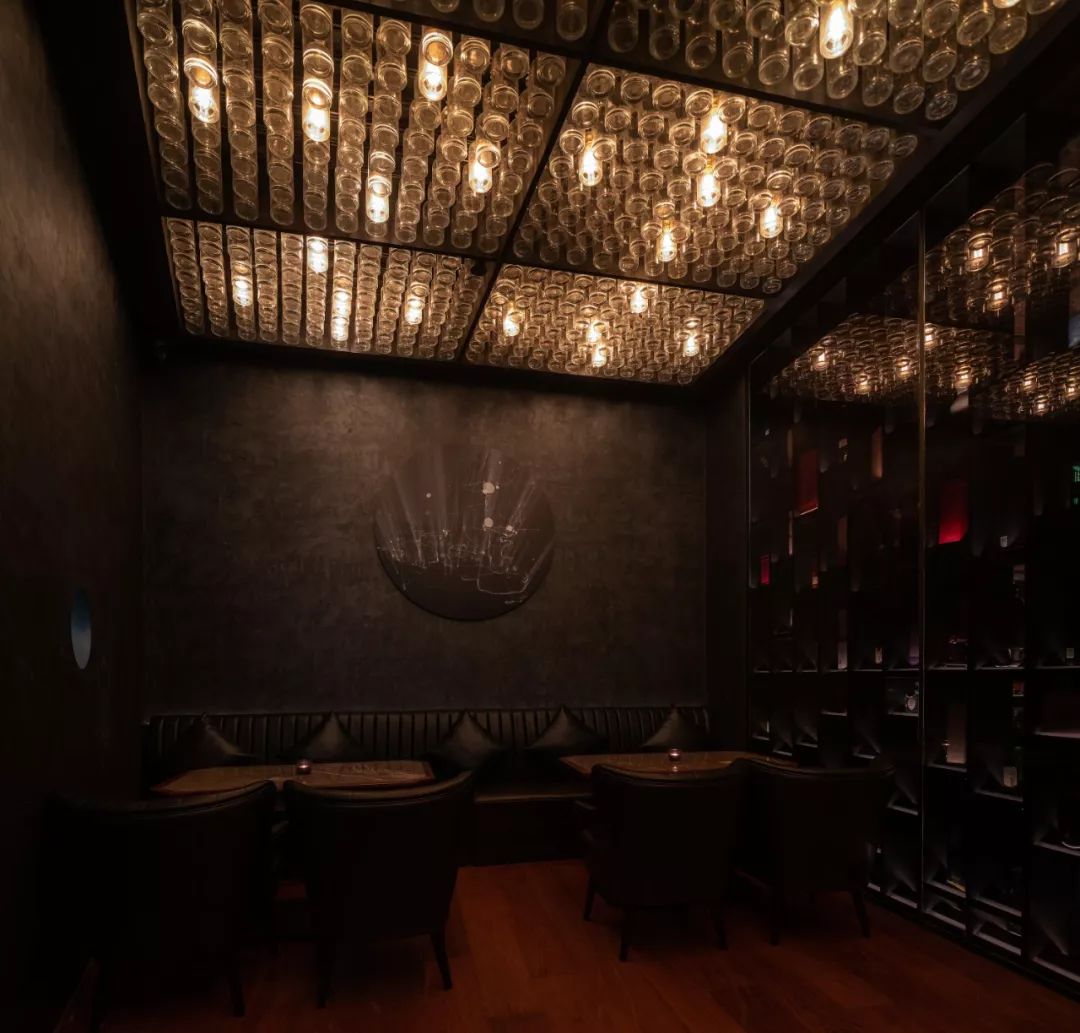 MILL 乐堤港店 | 红砖金属打造未来感酒吧空间-58