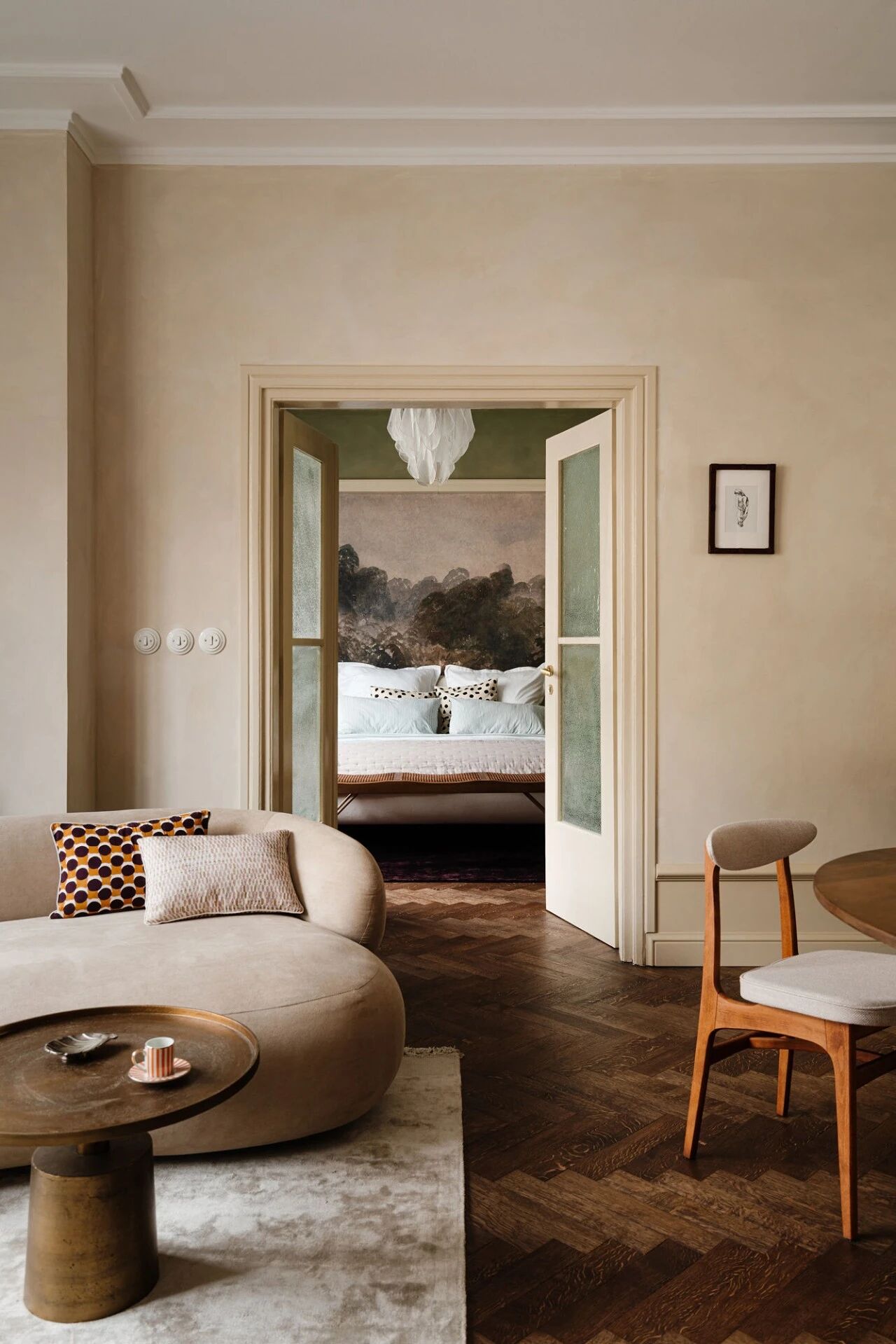 30 岁旅行博主的 90㎡复古之家丨La Folie Studio-5