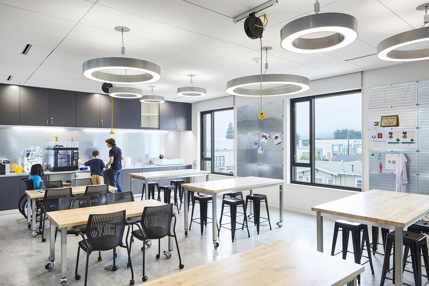 美国半月湾图书馆-112