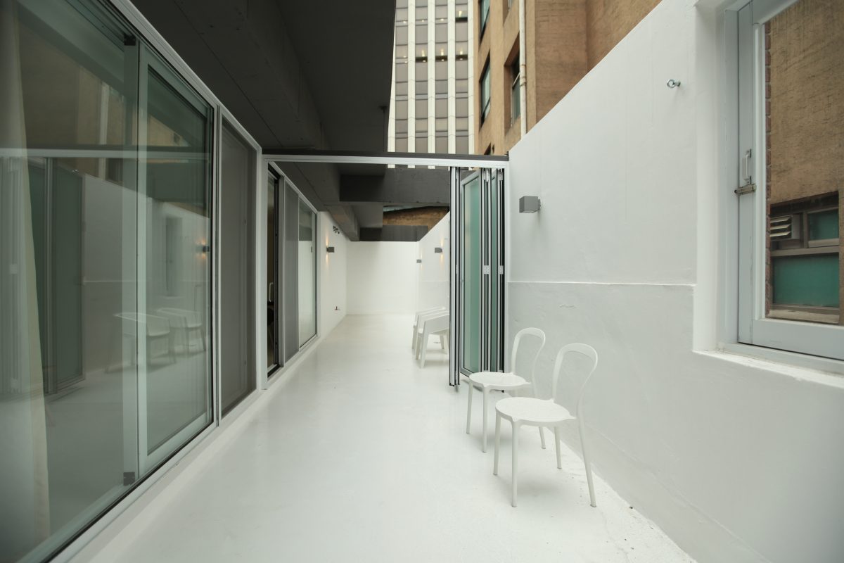 스몰 하우스 빅 도어 (small house big door) 디자인 호텔 시공-2