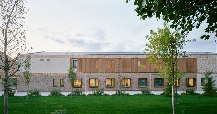 土耳其国家铁路局临时办公室及画廊丨土耳其伊斯坦布尔-14