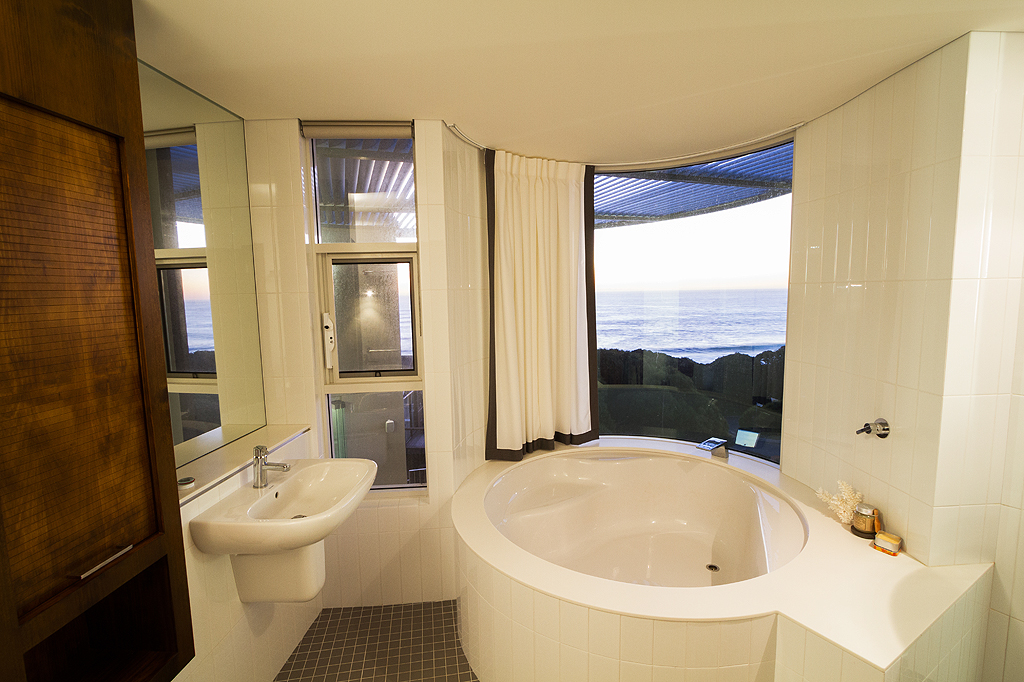 环形海景别墅，利用太阳能打造舒适生活空间-8