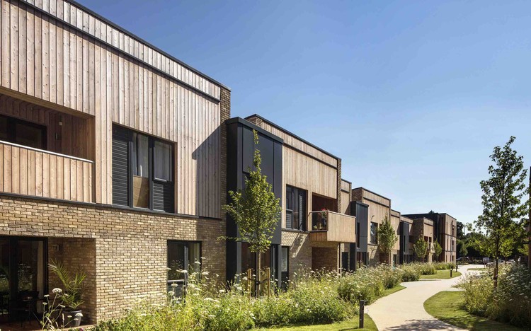 废弃酒店变身的现代乡村社区（Clock House Gardens）-7