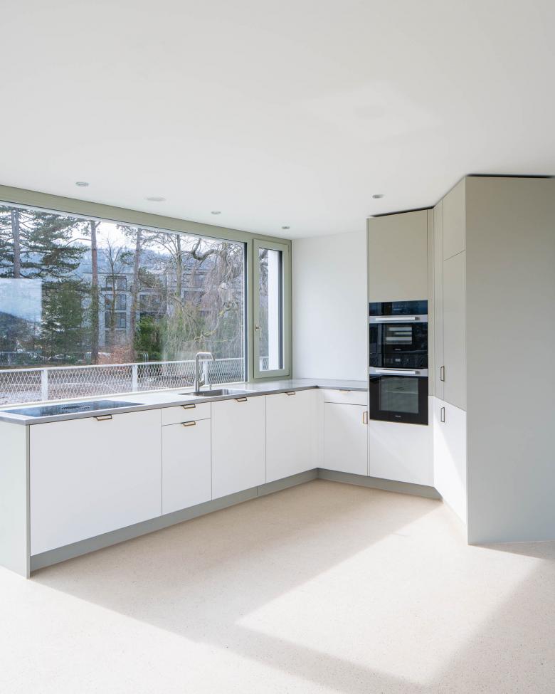 贝尔特步行街的房子丨瑞士-10