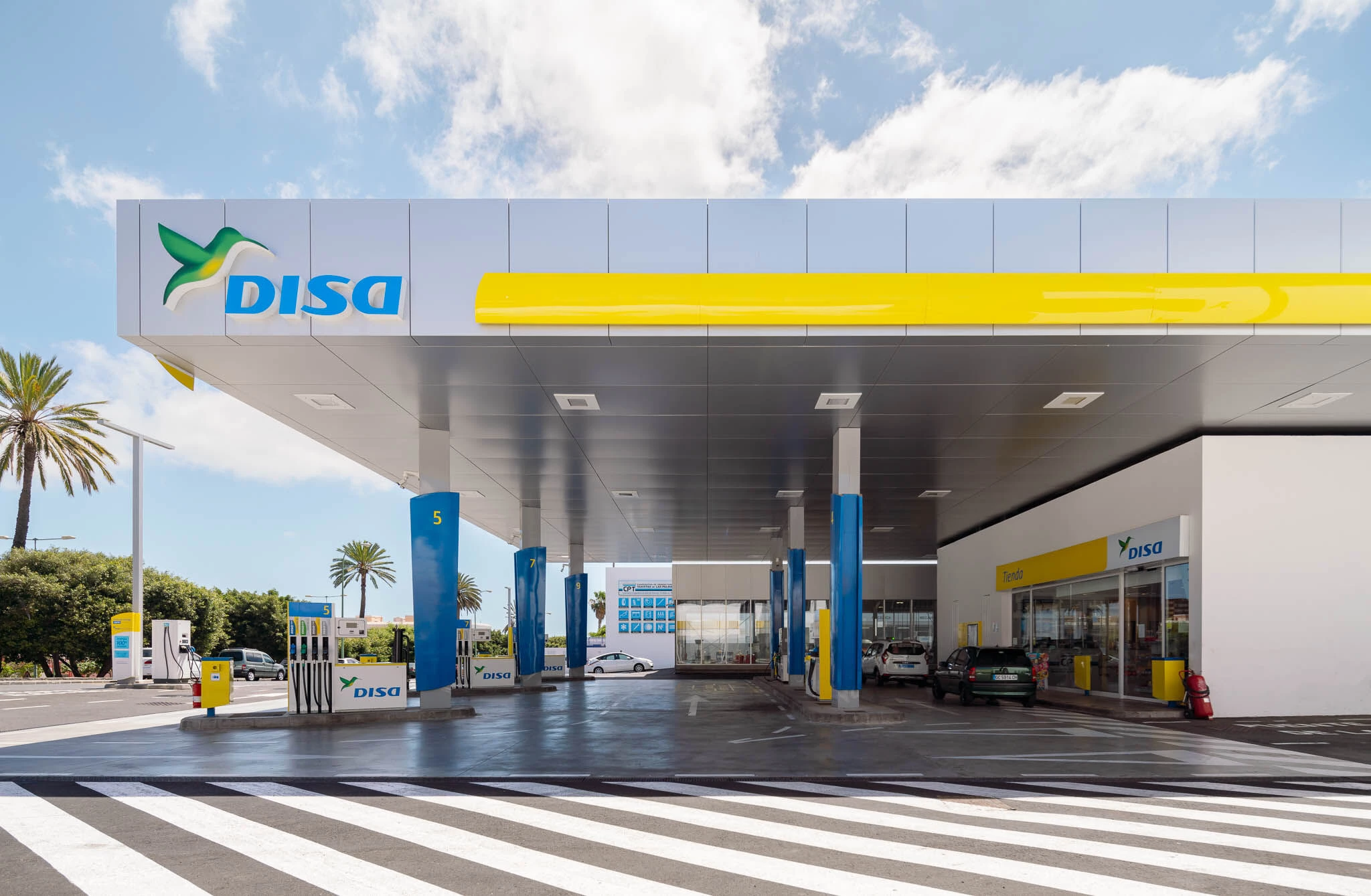 Las Palmas 出租车合作社丨西班牙拉斯帕尔马斯丨Romera y Ruiz Arquitectos-31