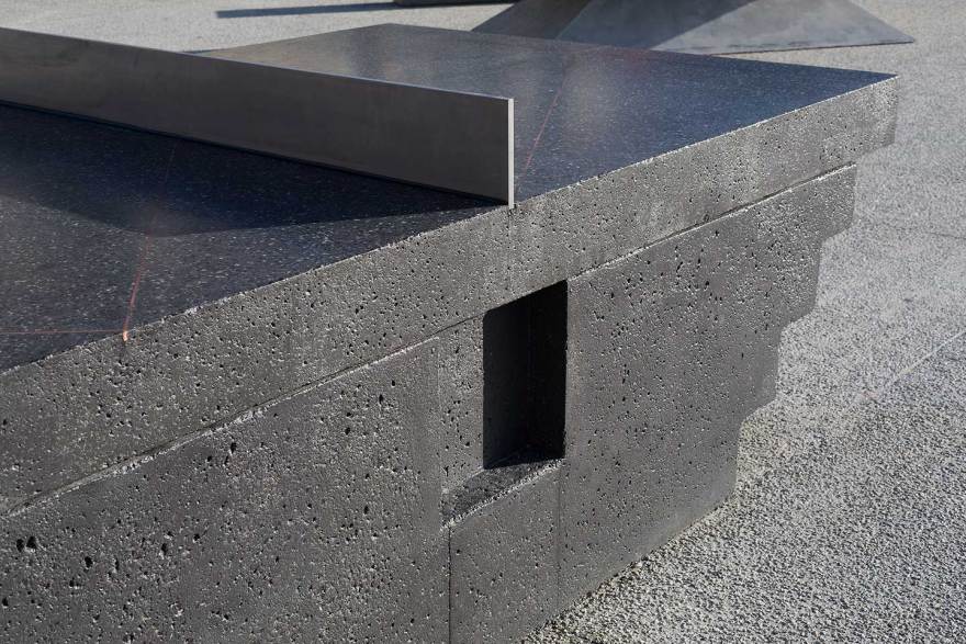 澳大利亚艺术家与建筑师合作打造神秘混凝土乒乓球桌-26