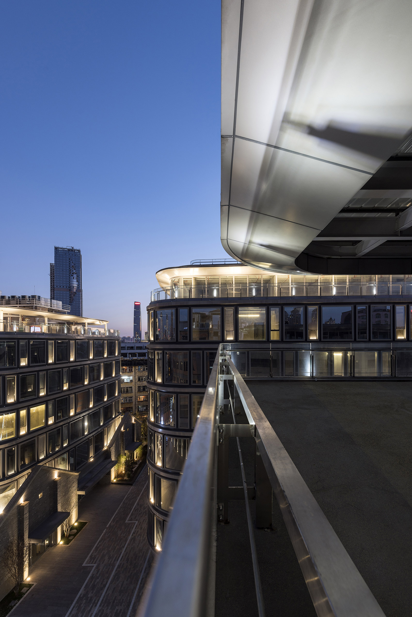 昆明彩云里艺术商业新生共同体 & 原昆明橡胶厂改造 / Kokaistudios-68