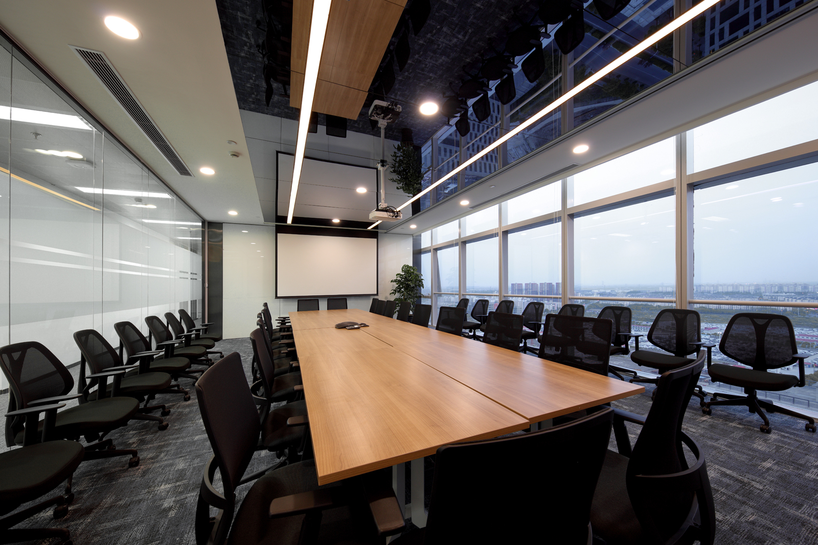 华芯通半导体上海办公室设计装修项目 - 临水装饰-10