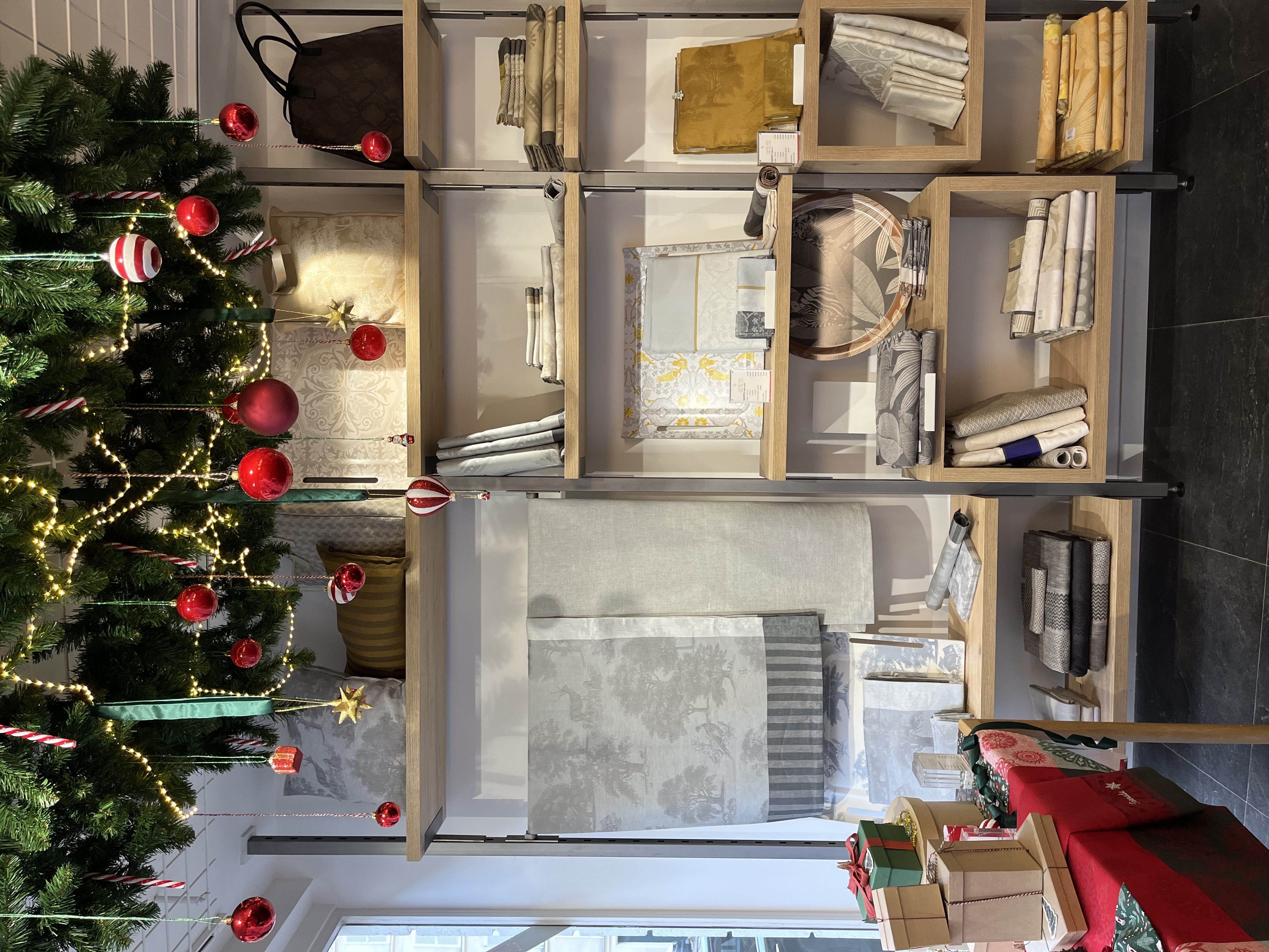 Xmas Windows Le Jacquard Français Paris 23-17