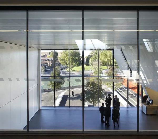 伦敦 ARK 伊芙琳·格雷斯学院——融入社区的共享教育空间-56