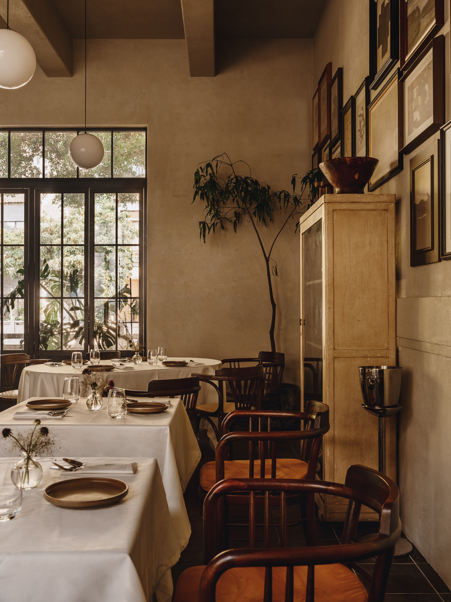 由于PAIX PiPi Hookan并非常见词汇,没有确切的对应翻译,可能是特定的名称,难以准确翻译丨中国广州丨尚壹扬设计(谢柯等8人)-17