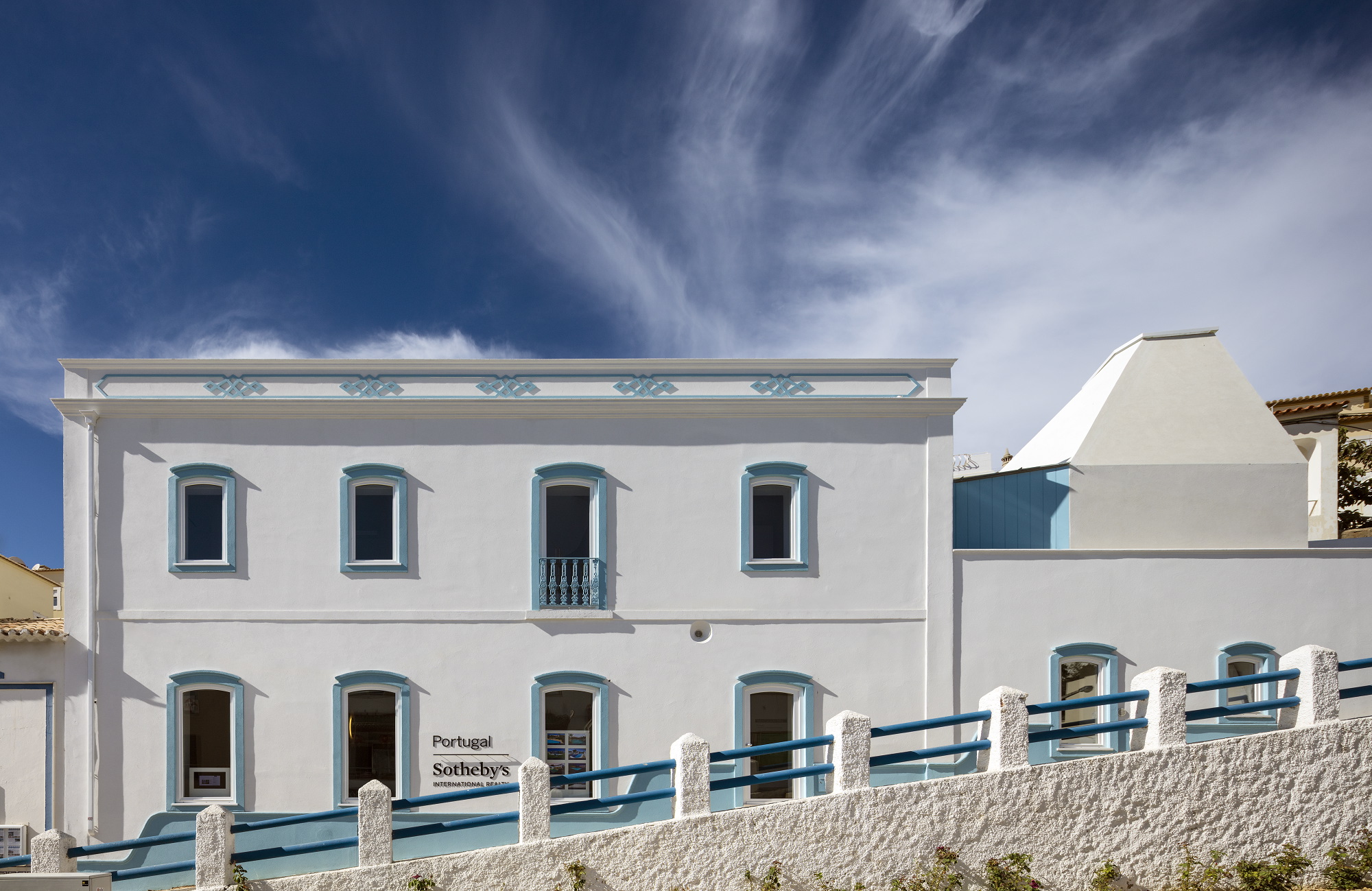 葡萄牙 Sotheby’s 房产总部室内设计-21