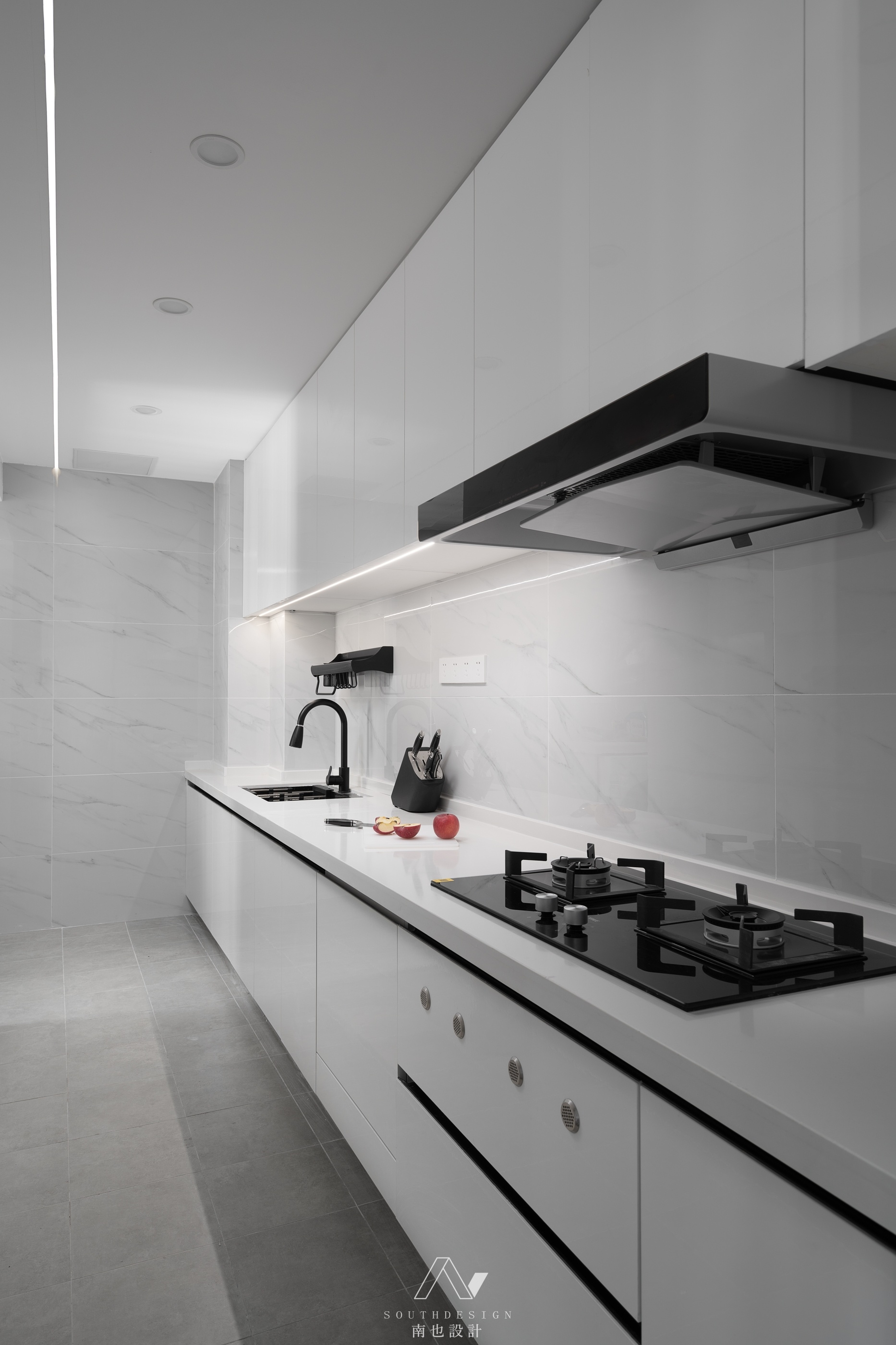 《七月份的尾巴》狮子座程序员的家丨中国重庆丨冯青瓦-54