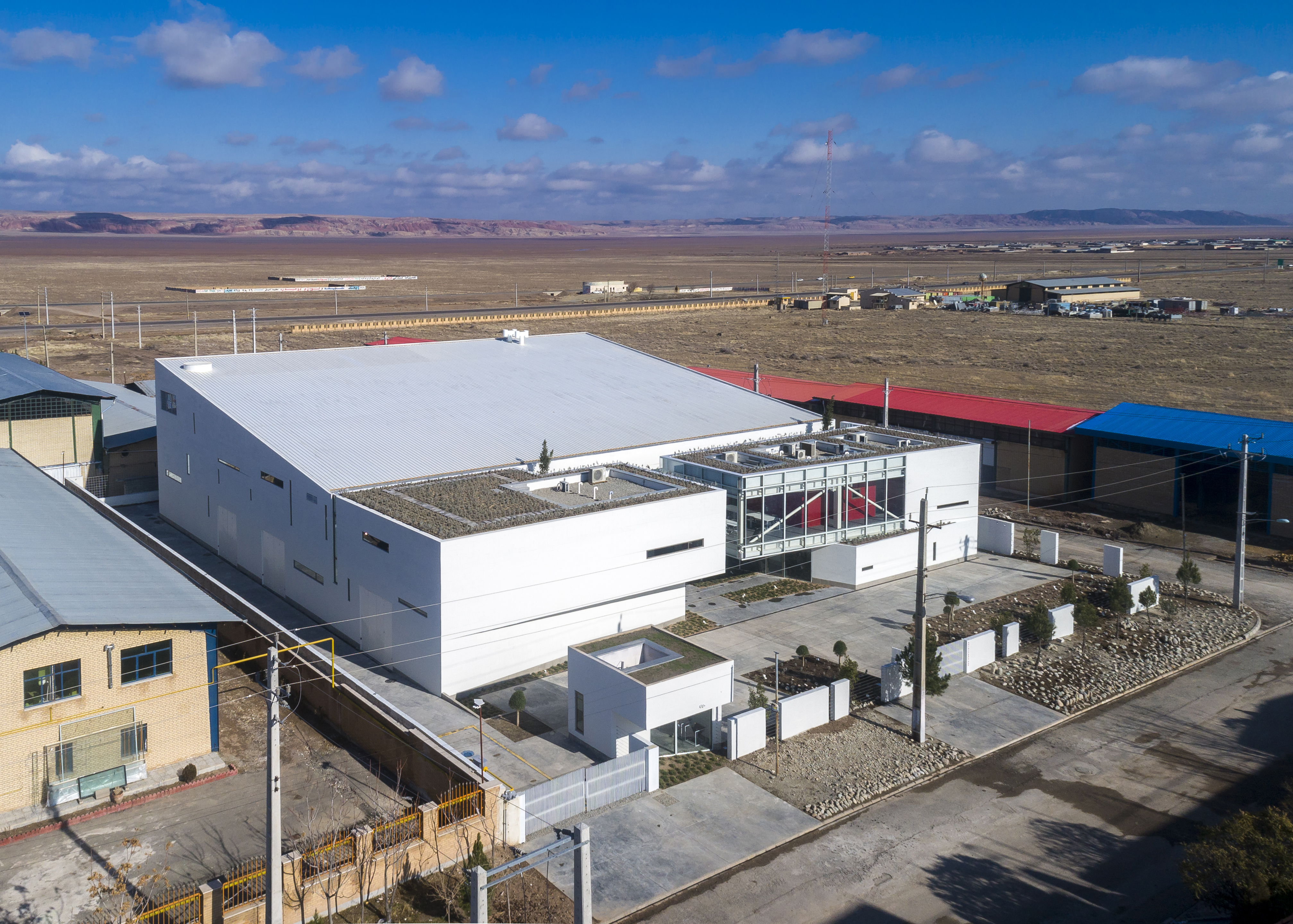 伊朗 Shamim 聚合物工厂丨Davood Boroojeni Office-90