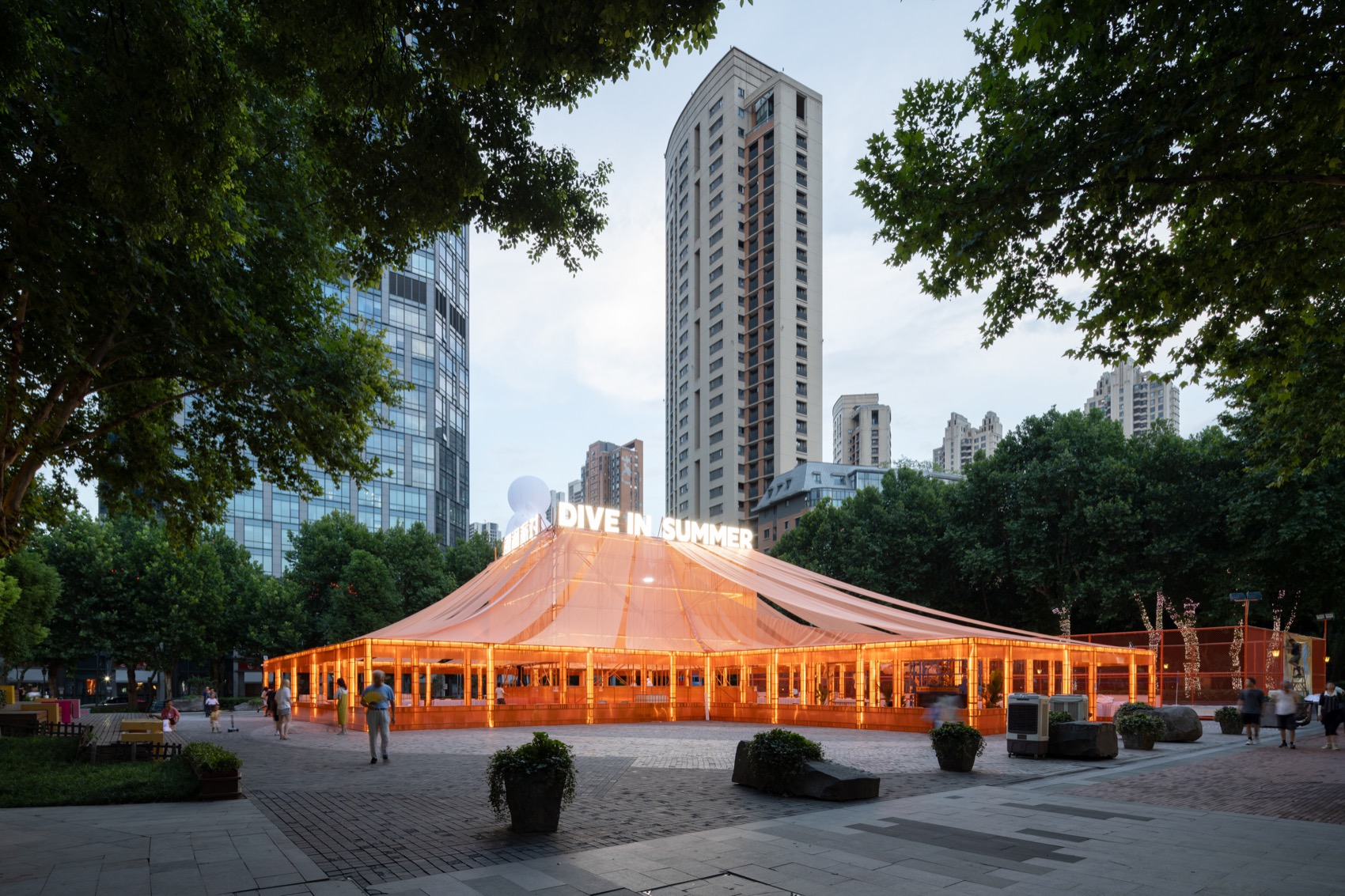 武汉天地“DIVE IN SUMMER 潮涌派对”丨中国武汉丨UAO 瑞拓设计-132