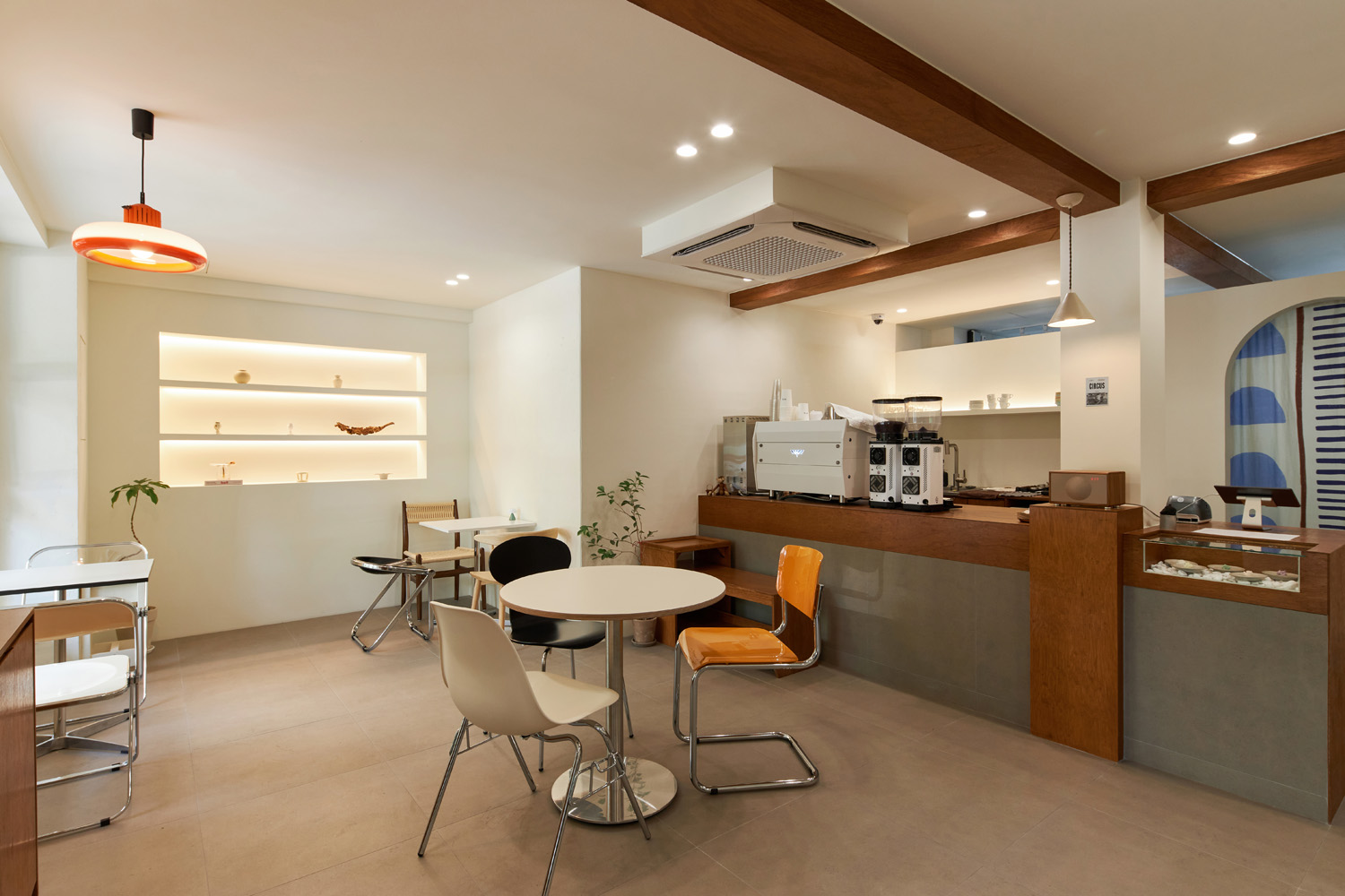 15 坪极简主义家居设计 | 温馨与时尚的完美融合-3