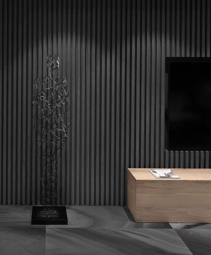质感源·C 宅 | 黑色神秘魅力的戏剧性空间-29