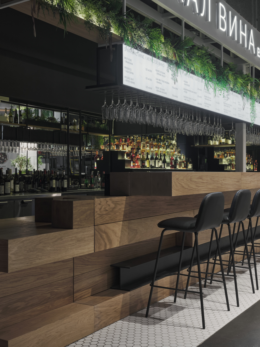 一杯葡萄酒和量杯角落丨俄罗斯圣彼得堡丨Marat Mazur-12