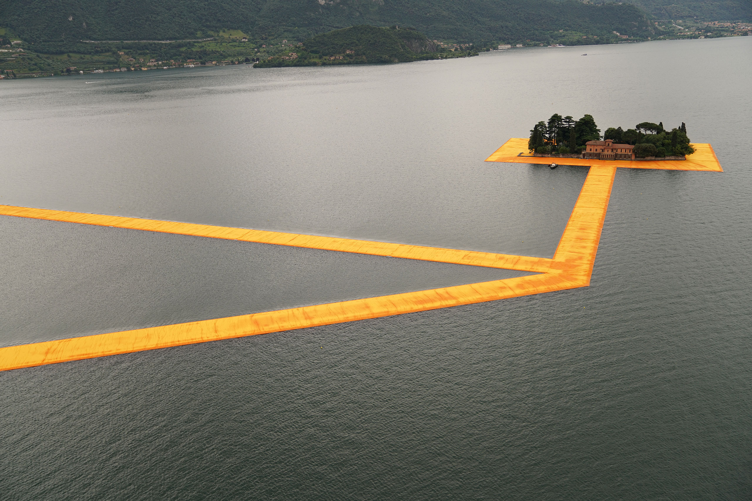 湖上悬浮走廊 | 意大利 Lake Iseo 的“漂浮平台”-14