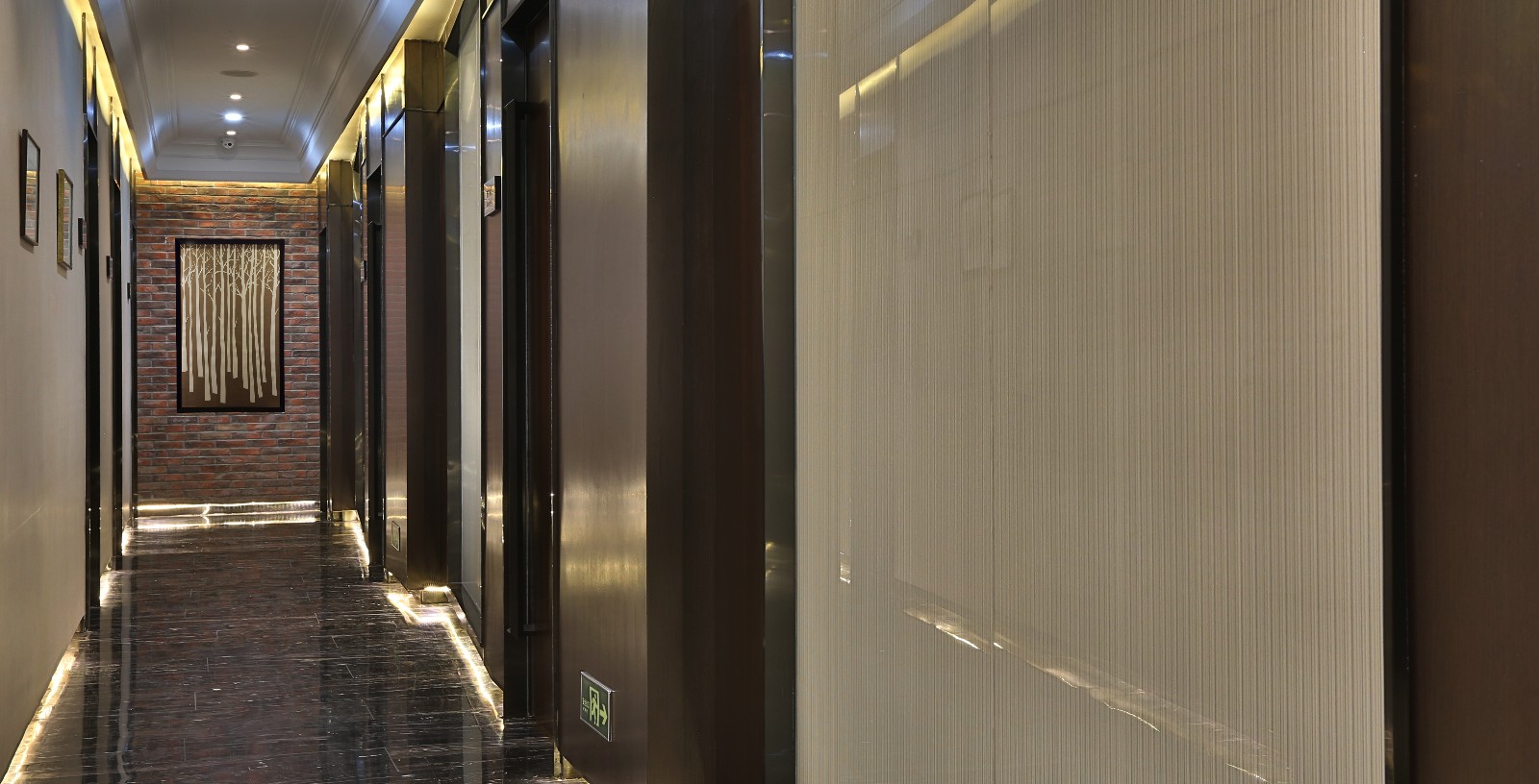 IDDW 道伟设计 | “灰度”巴黎中餐厅,简约工业风融合巴黎元素-14