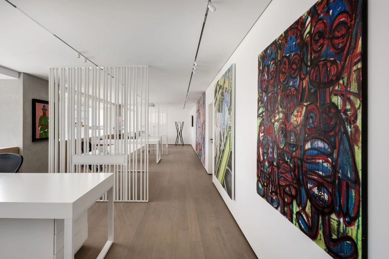 顶层简奢大宅丨Aviram Kushmirski 设计工作室-80