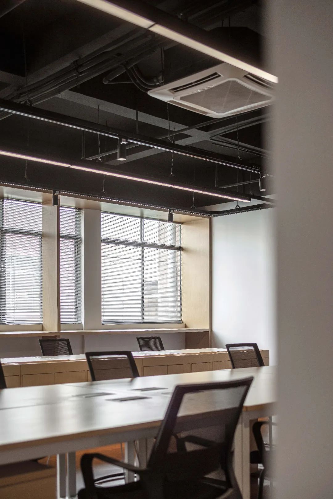 重塑空间，焕发生命力——中山高成商贸办公室设计-45