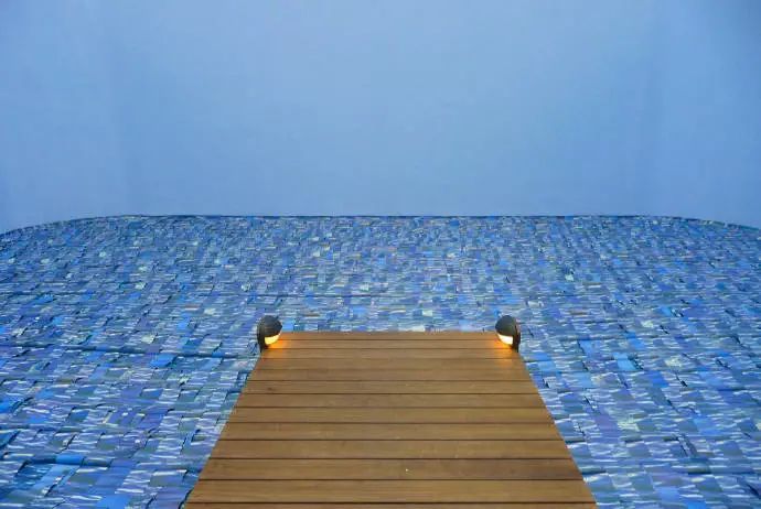 蓝色艺术空间,打造宁静与想象-38