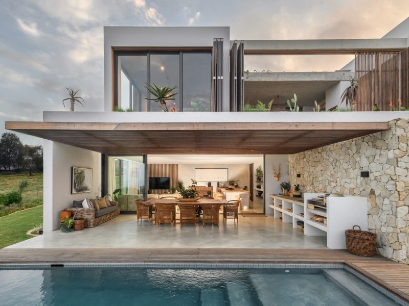 签名酒店3号楼（由于Signature House没有更多上下文，一般house在建筑语境常可理解为楼、酒店等，这里取酒店意给出较符合常见场景的翻译，若和实际不符可补充更多信息） 丨南非-12