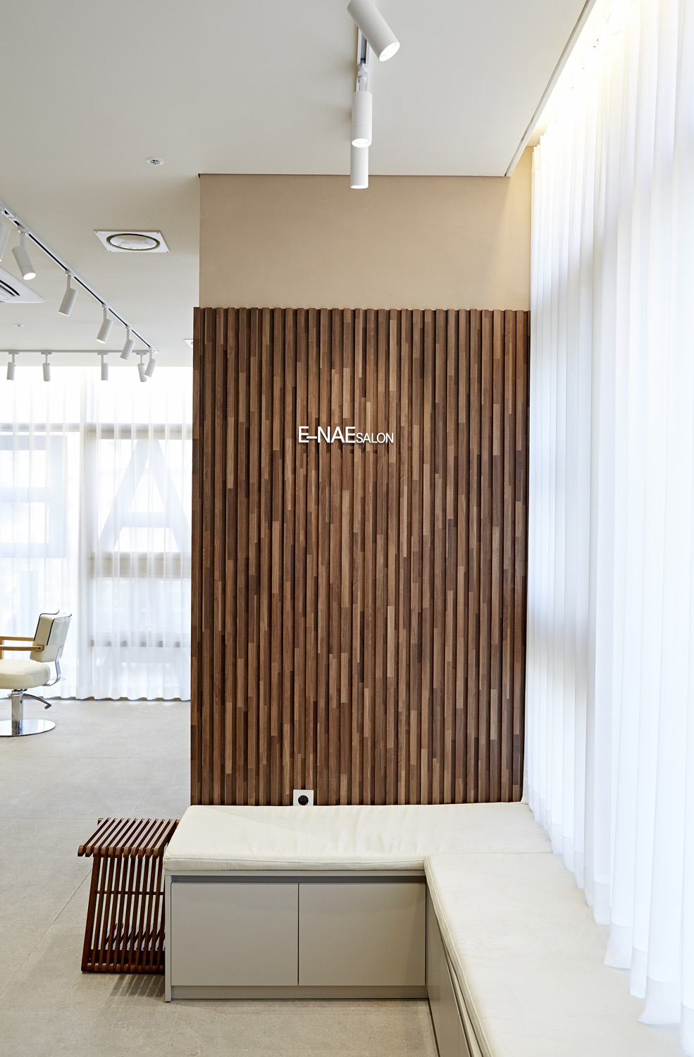 15 坪现代风家居，品味温馨生活-10