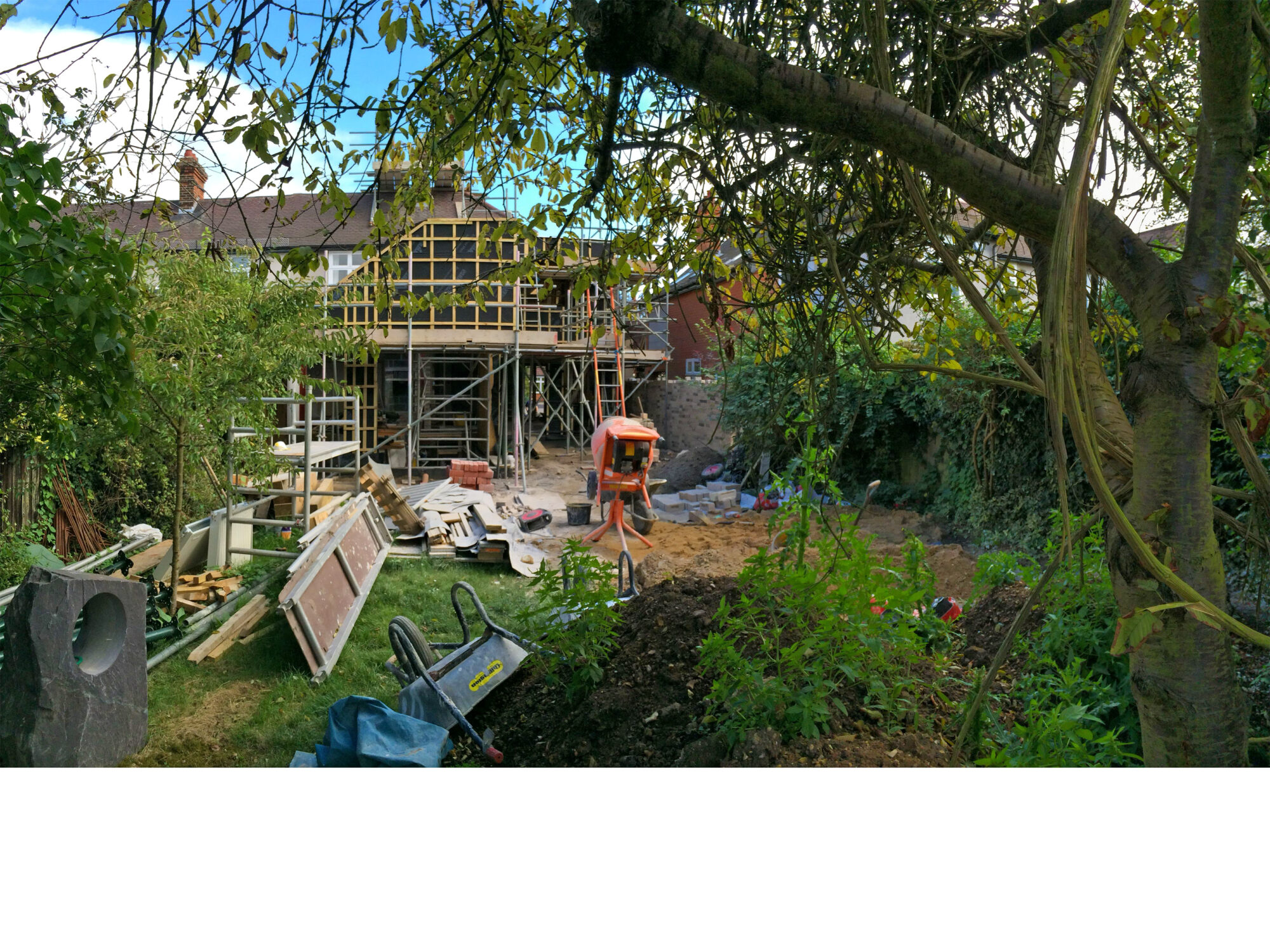 灯笼屋（也可根据具体语境，若Lantern指特定的灯会、灯笼节等元素可译为灯会小屋 等，但灯笼屋较为通用） ，以下统一输出为：灯笼屋 丨英国剑桥-17