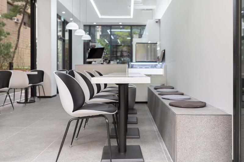 简约清新 10 坪咖啡厅 设计成本解析-9