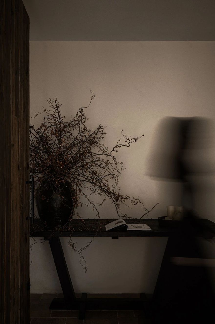 “静止”与“缓慢”的空间设计-0