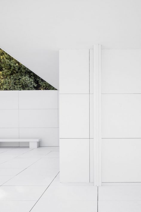 密斯失去物质性 · 空间消解与再构-2