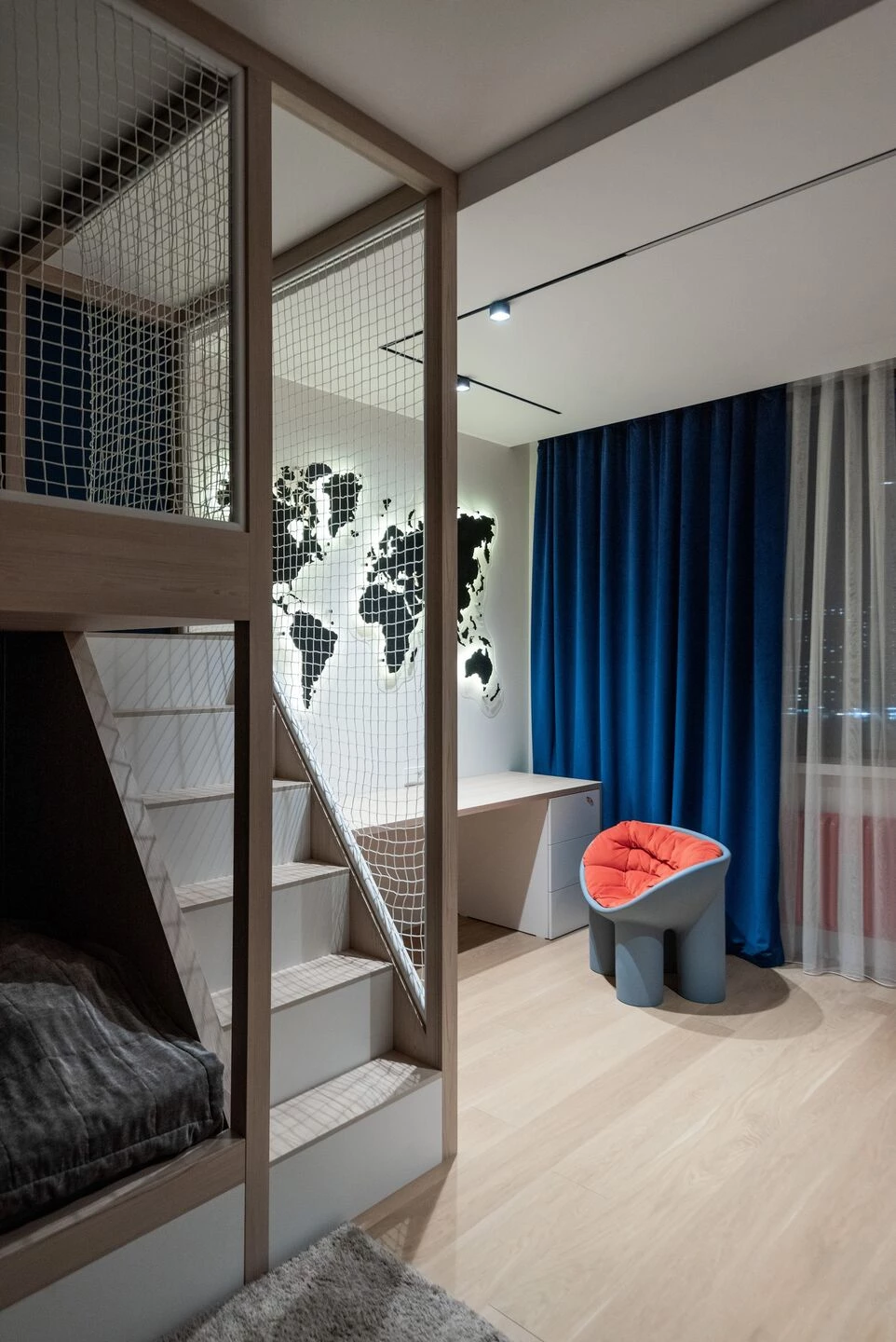 Philosophy of moderation neoclassical apartment-53