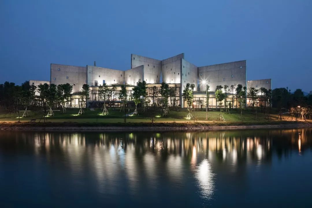 2019 全球创意办公空间盘点,惊艳的不仅仅是设计!-49