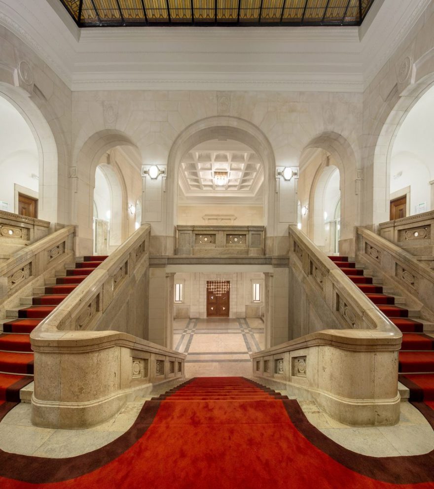 荷兰历史建筑变身为开放新兴办公空间 KAAN Architecten-25