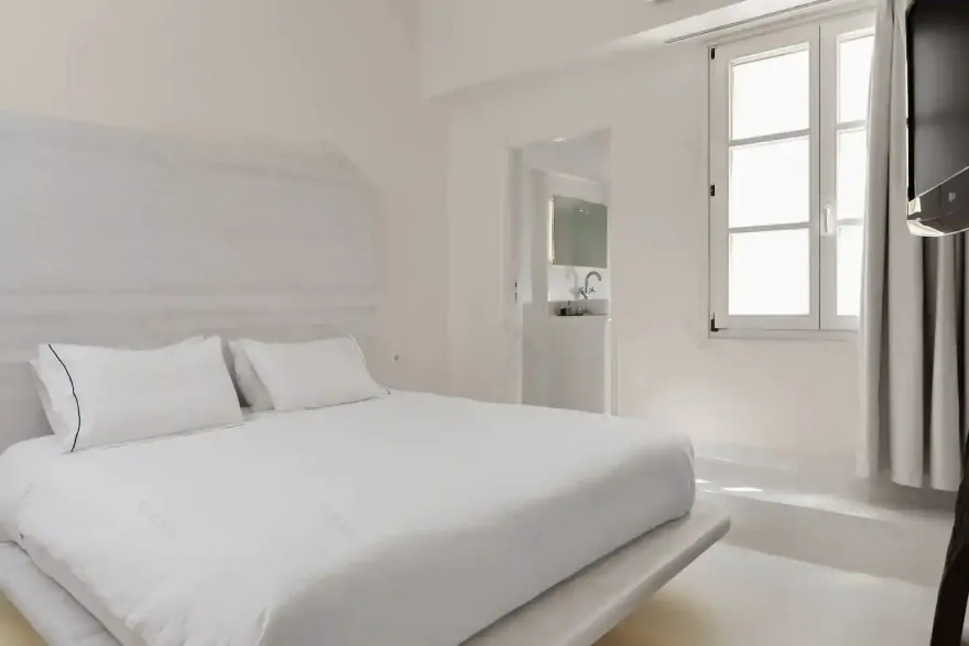 希腊米克诺斯白色别墅,尽享海天一色-9